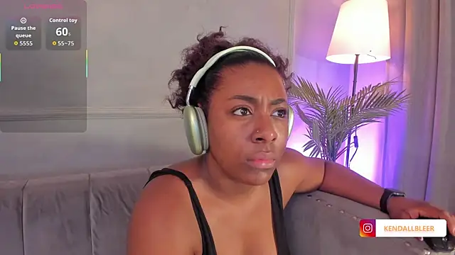 Kendallbleer online show from September 24, 2025, 11:57 am