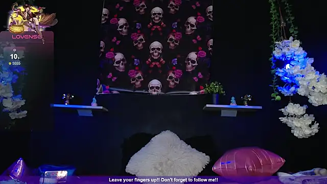 Hairydoll  online show from November 19, 2025, 9:15 pm