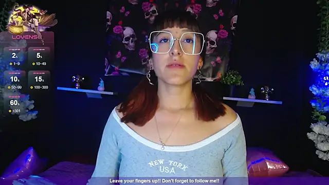 Hairydoll  online show from November 28, 2025, 9:17 pm