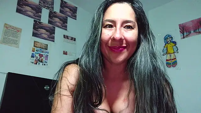 Malishka-fox online show from October 6, 2025, 3:26 am