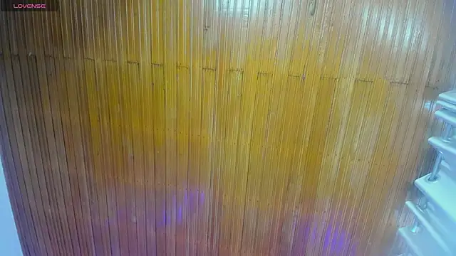 alice kingsley  online show from April 2, 2026, 8:39 pm