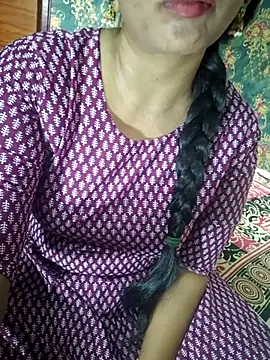 Snapshot of Shalini_telugu09 chatting on November 8, 2025, 6:02 am Shalini telugu09 online show from November 8, 2025, 6:02 am