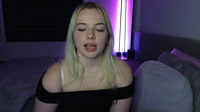 margot robbie7 online show from December 4, 2025, 12:42 am