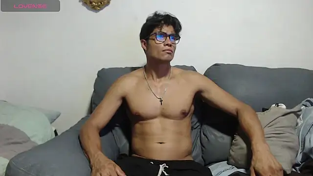 Christian Musclet4 online show from November 10, 2025, 1:04 am