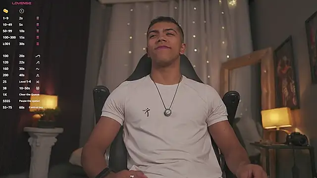 Colstorw  online show from April 20, 2026, 10:07 am