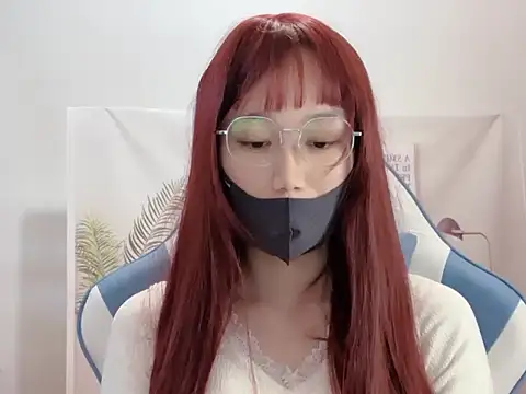 yen1212 online show from November 19, 2025, 2:11 am