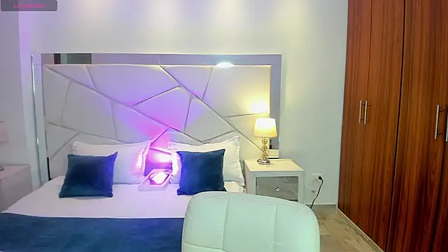 Danaa Rouse online show from September 30, 2025, 7:19 pm