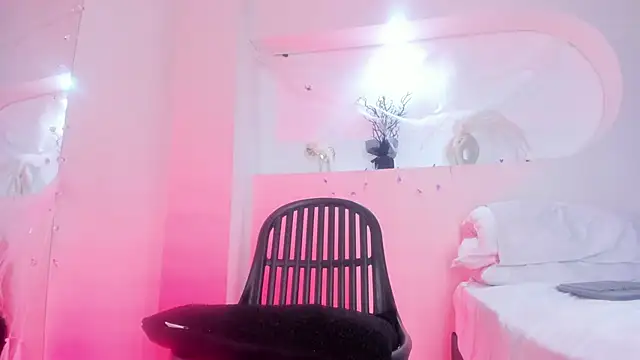 Snapshot of Hot_valerygh chatting on November 6, 2025, 7:15 pm Hot valerygh online show from November 6, 2025, 7:15 pm