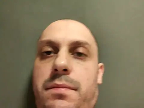 Snapshot of leinadprof chatting on February 23, 2026, 11:13 pm leinadprof online show from February 23, 2026, 11:13 pm