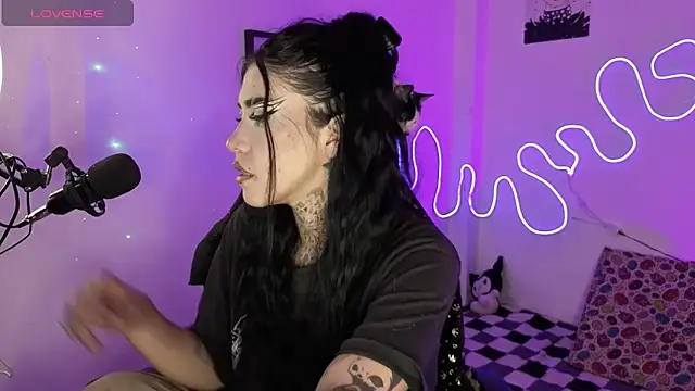 AnfisaLetyagho online show from March 10, 2026, 10:04 pm