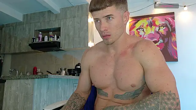 Ryannblue07 online show from May 25, 2026, 9:32 pm