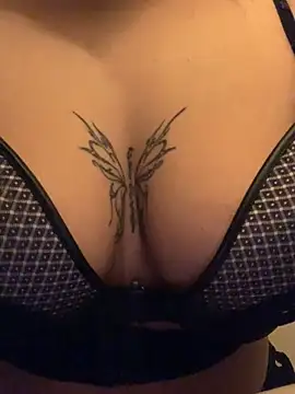 mariabootyyy online show from March 16, 2025, 7:38 pm
