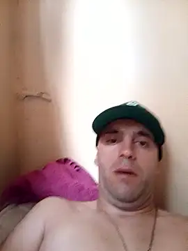 Snapshot of sabrieze2025 chatting on March 27, 2026, 7:35 pm sabrieze2025 online show from March 27, 2026, 7:35 pm