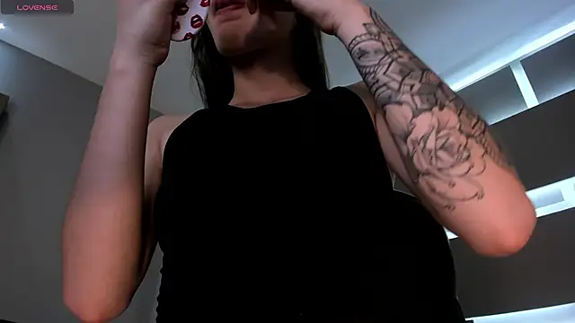 Snapshot of MaiaCollins chatting on October 20, 2025, 7:14 pm MaiaCollins online show from October 20, 2025, 7:14 pm