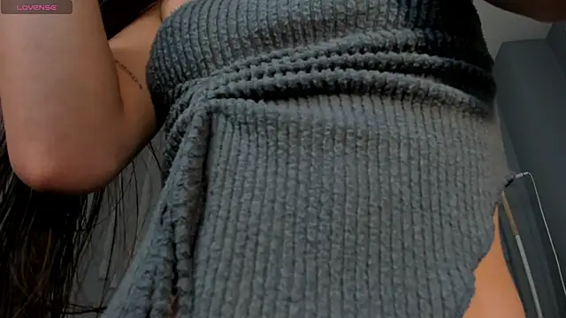 Snapshot of MaiaCollins chatting on November 20, 2025, 6:40 pm MaiaCollins online show from November 20, 2025, 6:40 pm