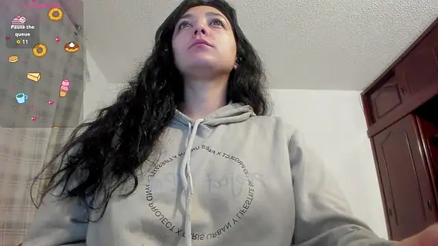 xx chloesex online show from February 1, 2026, 12:53 am