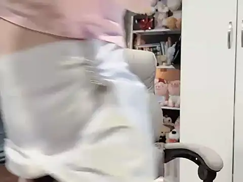 Nabiii6868 online show from April 17, 2026, 5:21 am