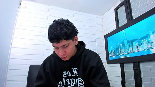 Snapshot of Jhojan_twink chatting on November 6, 2025, 1:12 pm Jhojan twink online show from November 6, 2025, 1:12 pm