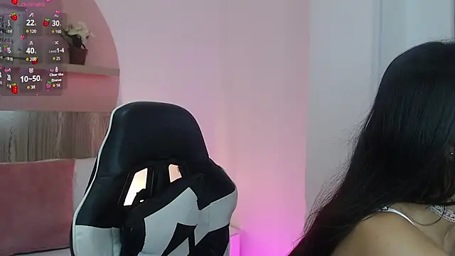 nina blake online show from November 1, 2025, 7:27 pm