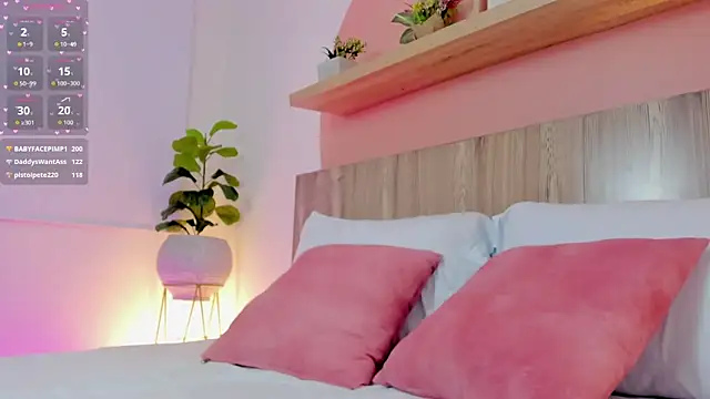 nina blake online show from November 21, 2025, 8:02 am