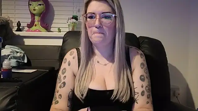 Sizzling Indie36 online show from February 5, 2026, 8:57 pm