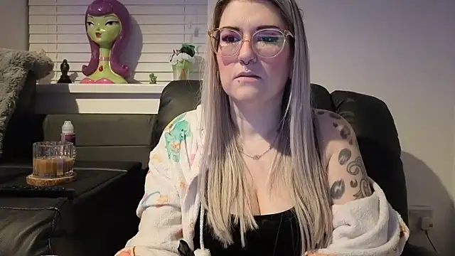 Sizzling Indie36 online show from February 6, 2026, 9:07 pm