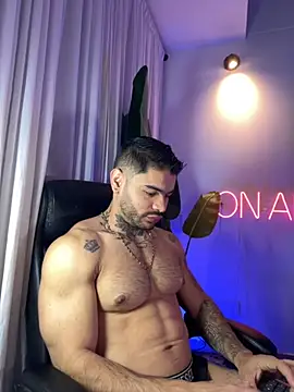 thiagoferrari2 online show from October 1, 2025, 11:55 pm