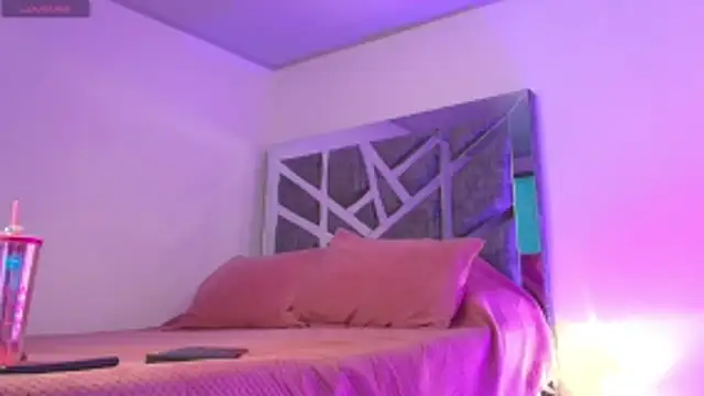 Snapshot of Meghann_sweet1993 chatting on February 20, 2026, 6:26 am Meghann sweet1993 online show from February 20, 2026, 6:26 am