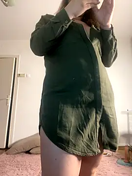 Snapshot of Natasha_Cameron22 chatting on November 16, 2025, 7:52 pm Natasha Cameron22 online show from November 16, 2025, 7:52 pm