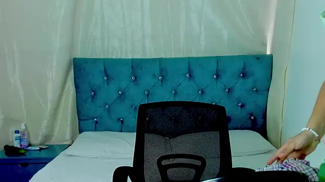 Snapshot of Zamantta chatting on March 16, 2025, 1:38 pm Zamantta online show from March 16, 2025, 1:38 pm