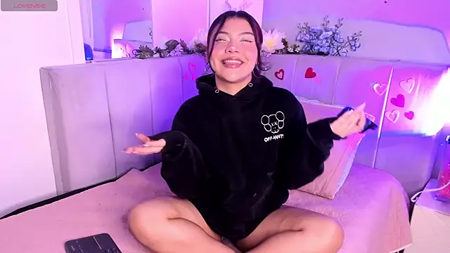 Snapshot of Zamantta chatting on November 11, 2025, 5:18 am Zamantta online show from November 11, 2025, 5:18 am