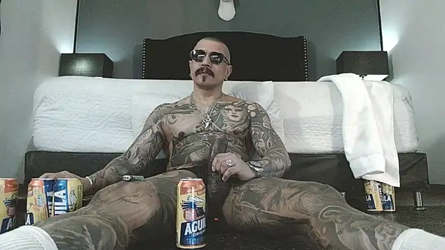 danilog515 online show from November 28, 2025, 5:37 pm