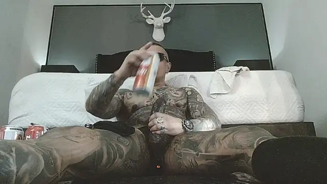 danilog515 online show from March 31, 2026, 10:32 pm