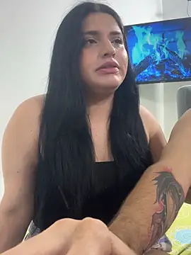 pareja curiosa19 online show from October 11, 2025, 12:10 am