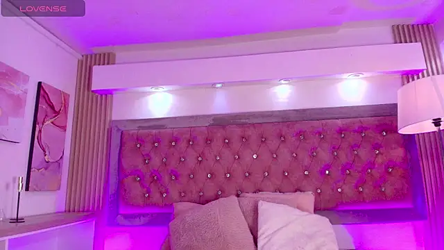 Andy Leex online show from April 11, 2026, 8:35 pm