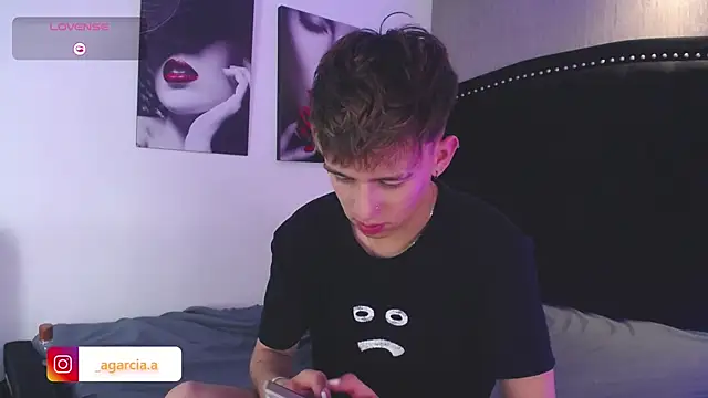 LiamWildx20 online show from April 11, 2026, 7:45 am