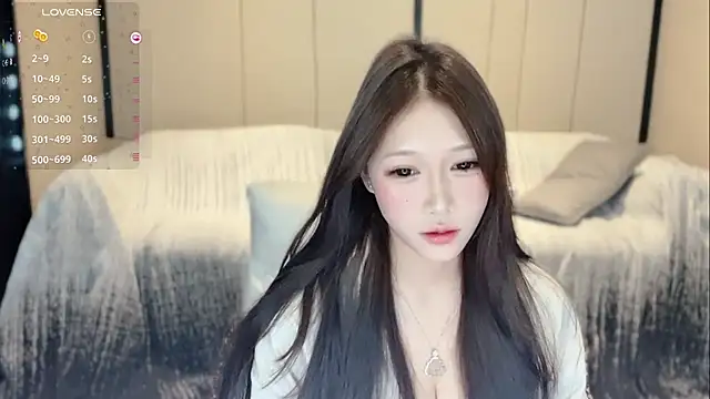 -monica-tina- online show from November 7, 2025, 10:32 pm