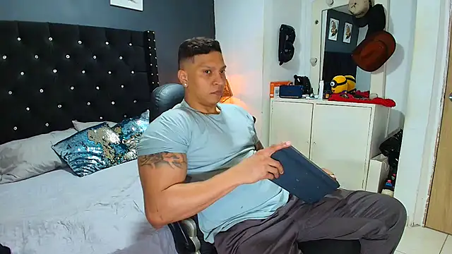 ethan dalton  online show from March 19, 2026, 2:59 am