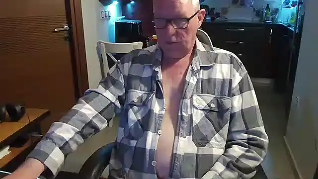 JamesBauer online show from February 25, 2026, 5:06 am