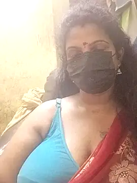 Snapshot of poojaa-rani chatting on March 24, 2026, 4:56 pm poojaa-rani online show from March 24, 2026, 4:56 pm