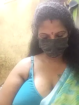 Snapshot of poojaa-rani chatting on March 26, 2026, 6:35 pm poojaa-rani online show from March 26, 2026, 6:35 pm