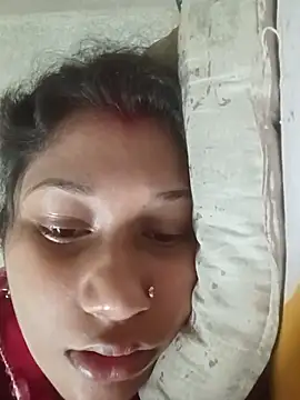 adrija94 online show from November 11, 2025, 2:06 pm