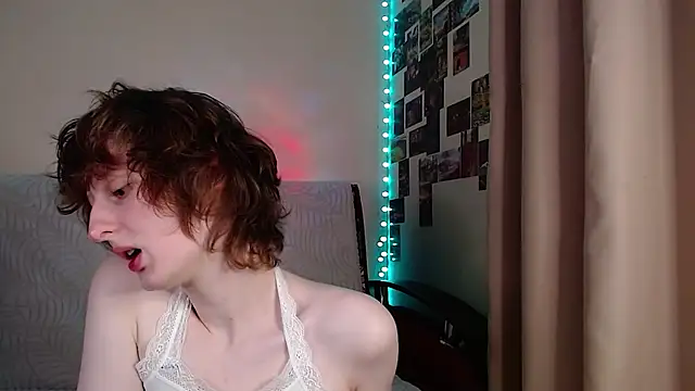 c0ralynx online show from March 23, 2025, 1:53 am