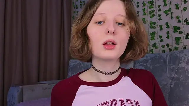 c0ralynx online show from December 15, 2025, 6:23 pm