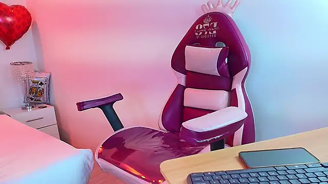 Snapshot of Lia_adamsss chatting on February 24, 2026, 3:37 am Lia adamsss online show from February 24, 2026, 3:37 am