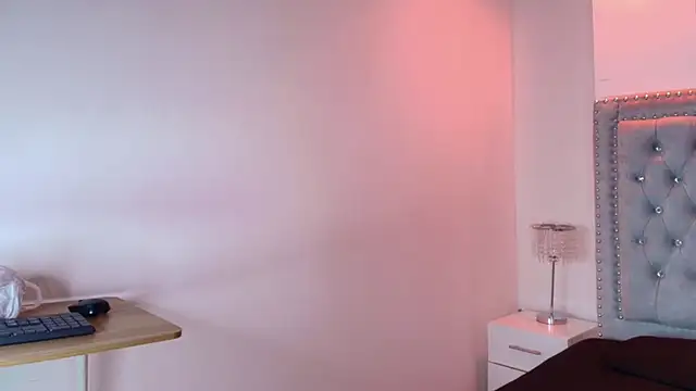 Lia adamsss online show from April 11, 2026, 3:55 am