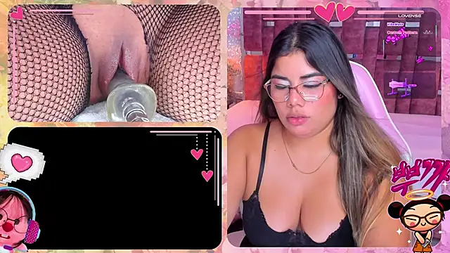 Snapshot of IsaCutie chatting on November 5, 2025, 9:48 pm IsaCutie online show from November 5, 2025, 9:48 pm