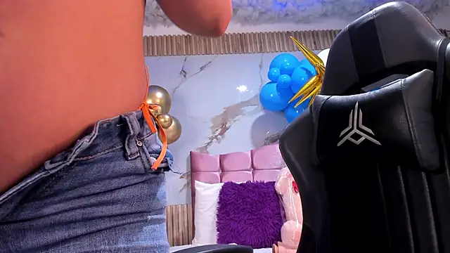 Nicolee19 online show from October 2, 2025, 11:17 am