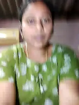 JENNIFERtamil online show from November 15, 2025, 7:38 am