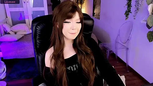 Snapshot of maddymystie chatting on April 26, 2026, 1:53 pm maddymystie online show from April 26, 2026, 1:53 pm